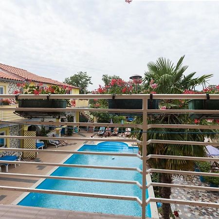 Apartments Paradis Ровинь Экстерьер фото